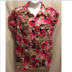 🎉2nd PRICE DROP ⬇️ 18/20W Fred David Floral Top